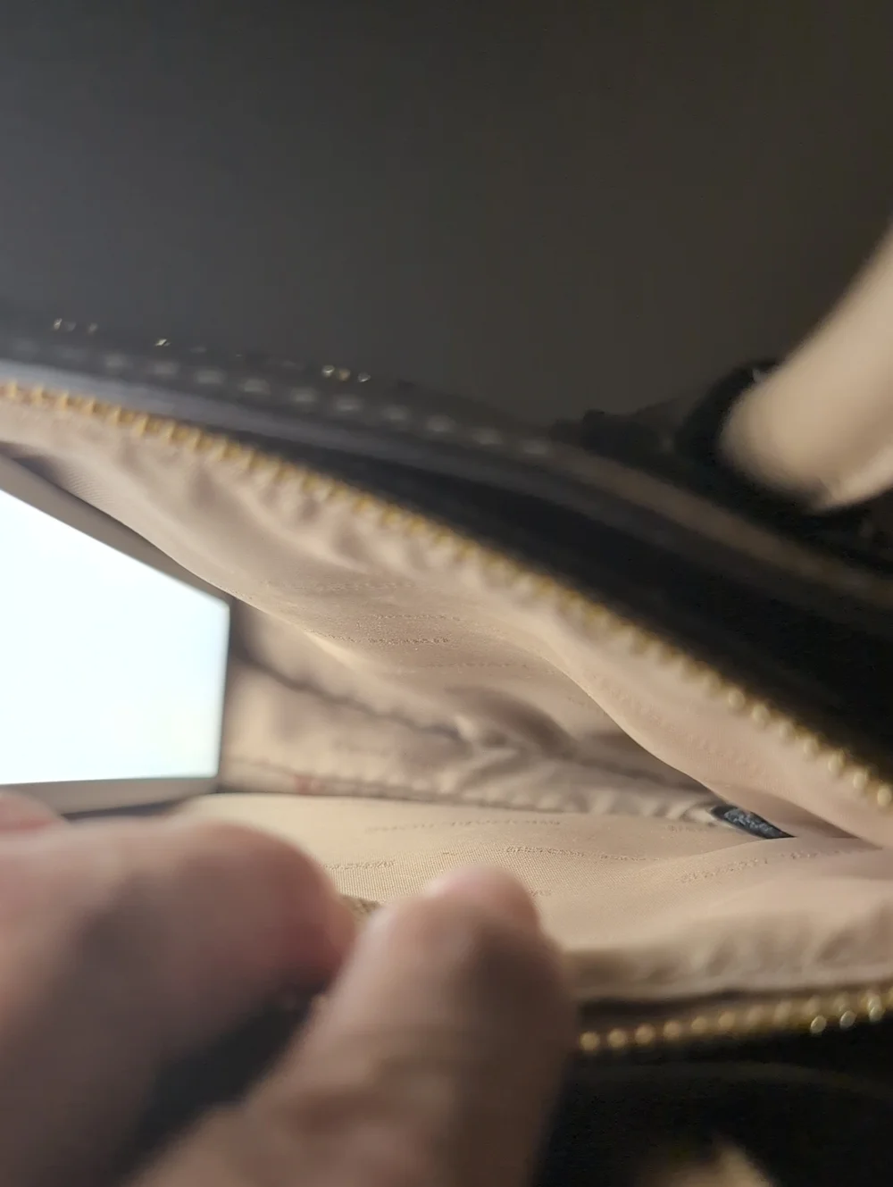 MICHAEL KORS Pebbled Tan Satchel with Gold Hardware